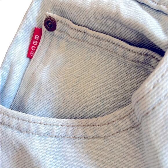 Vintage Bugle Boy Cut Off High Rise Cotton Jean Shorts size 29 waist - Picture 2 of 8